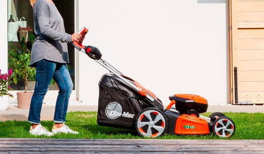 Oleo-Mac Cordless | Battery-Powered Lawn Mowers