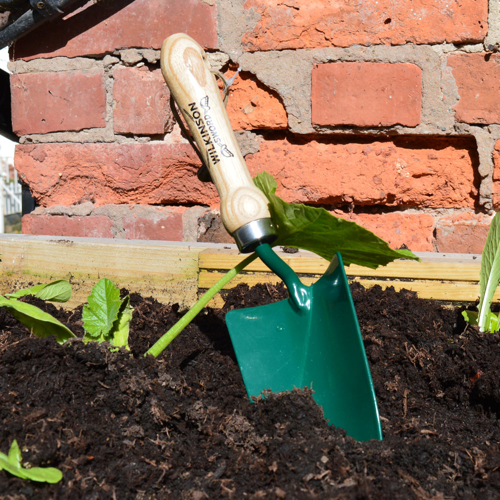 Wilkinson Sword Carbon Steel Hand Trowel 1111208WR