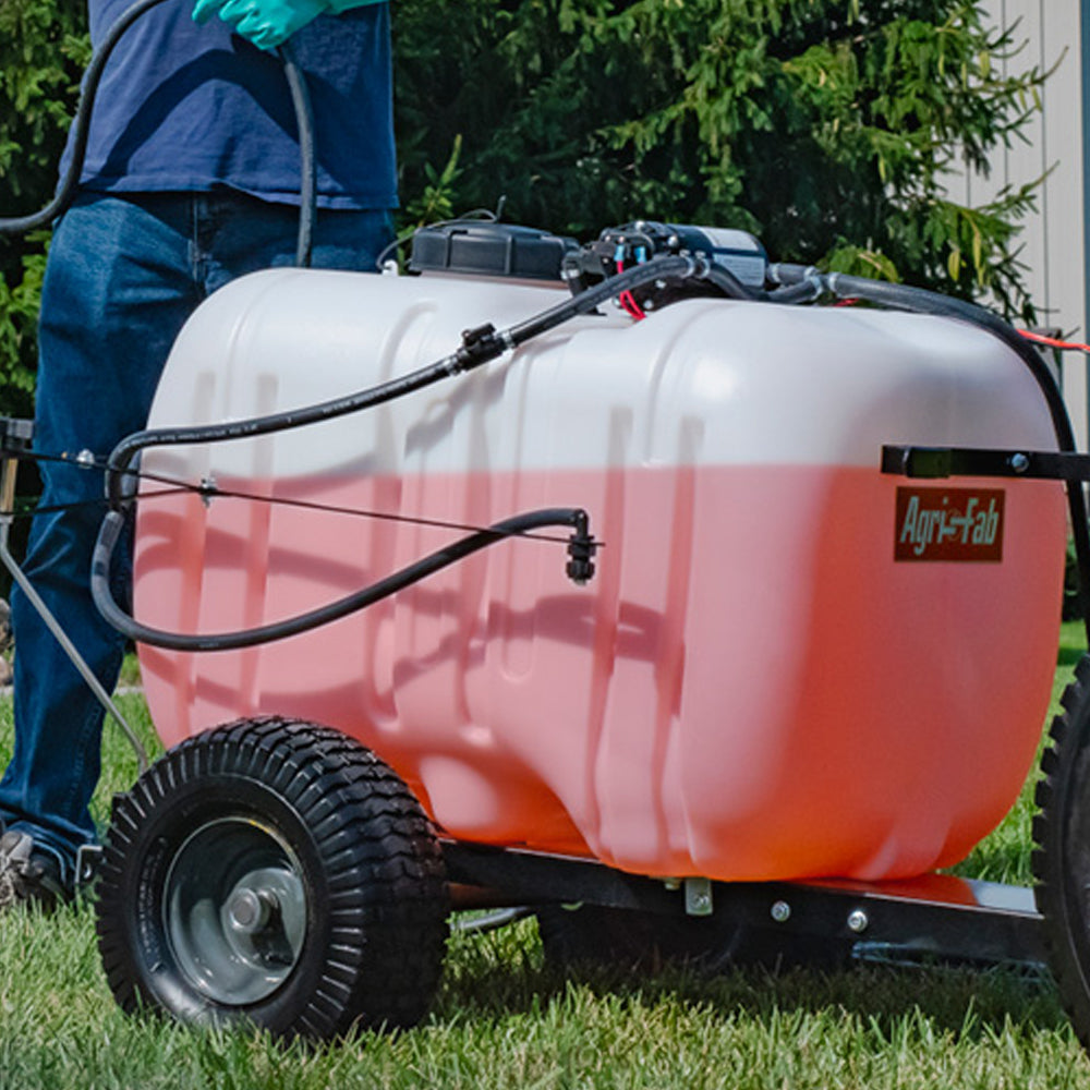 Agri-Fab 45-0589 205 Litre / 45 Gallon Tow-Behind Sprayer