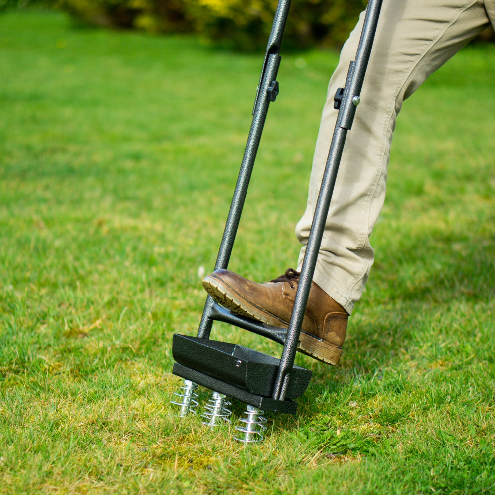 The Handy THHTA Hollow Tine Aerator