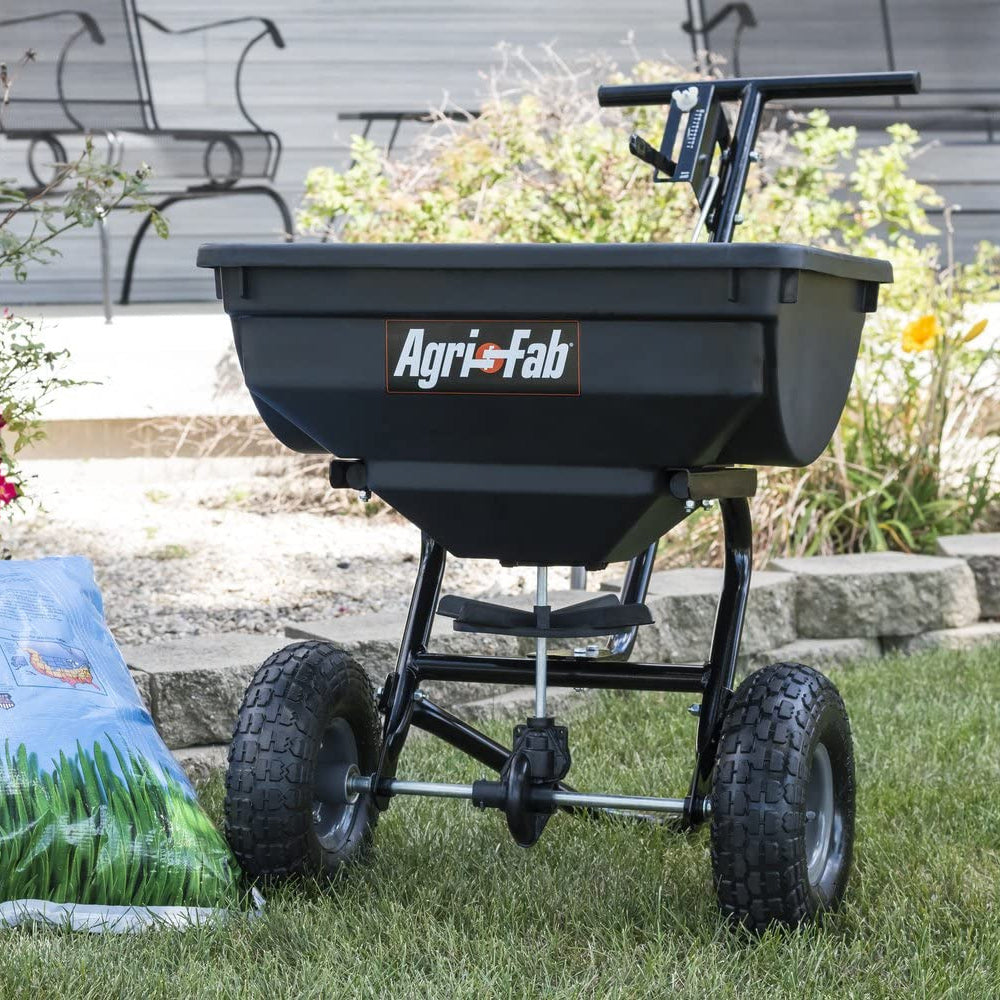Agri-Fab 45-0532 39kg Professional Push-Type Broadcast Spreader