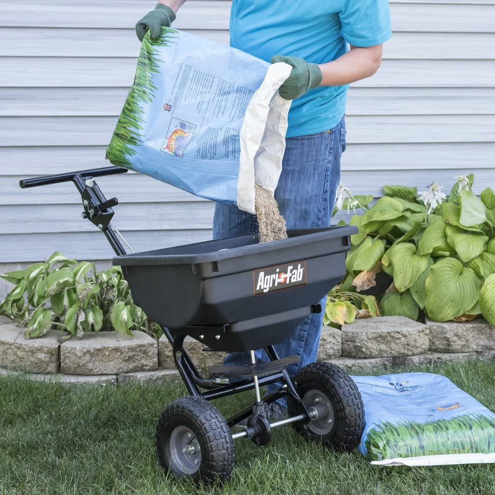Agri-Fab 45-0532 39kg Professional Push-Type Broadcast Spreader