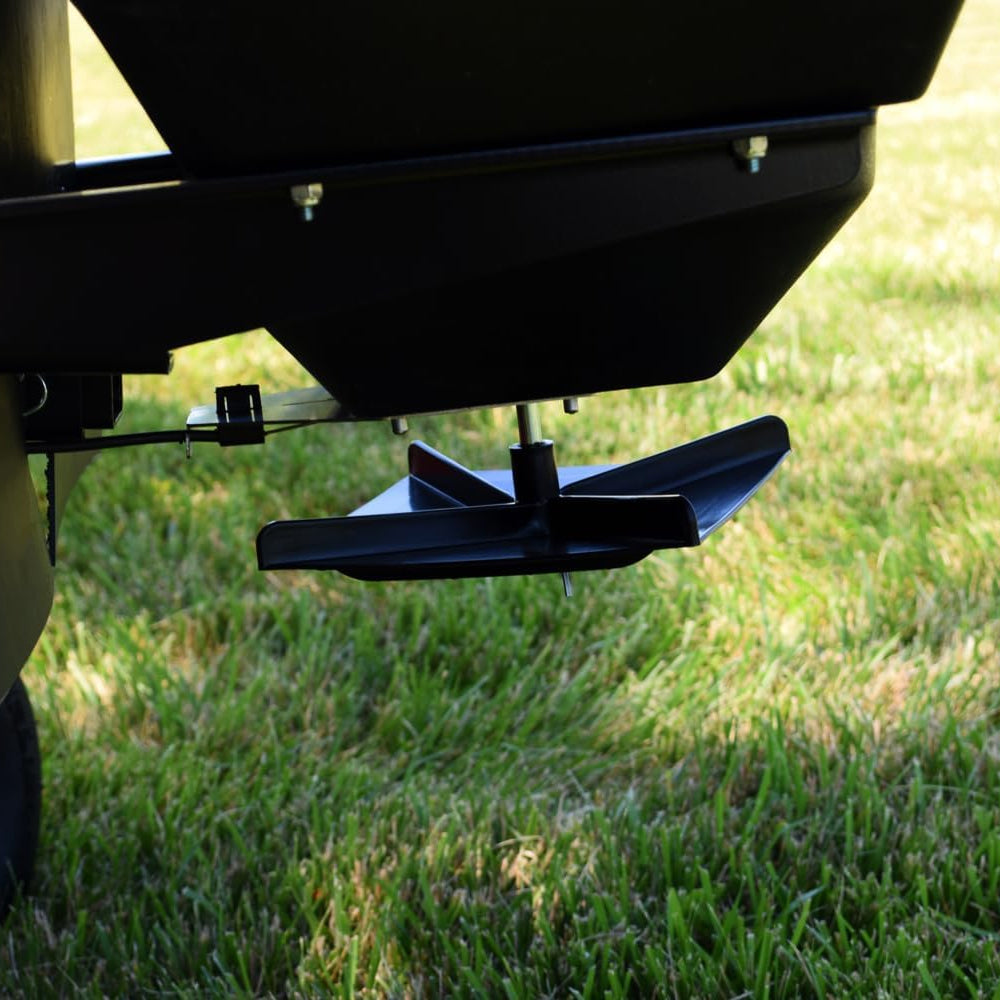 Agri-Fab 45-0627 Front-Mounted 125lb / 56kg Electric Spreader for Zero-Turn Ride-On Mowers