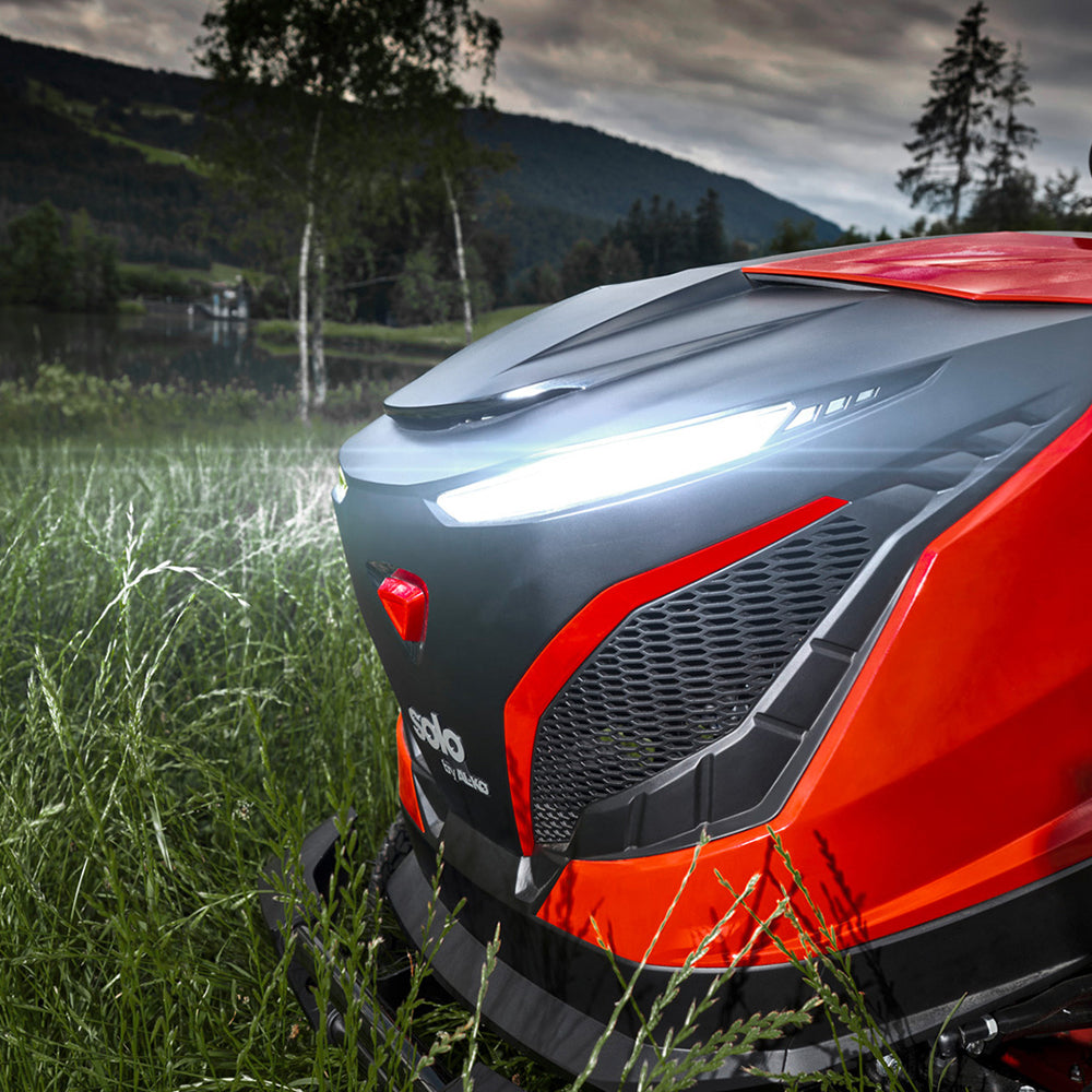 solo by AL-KO T 22-105 HD-A V2 Premium Hydrostatic Rear Collect Lawn Tractor