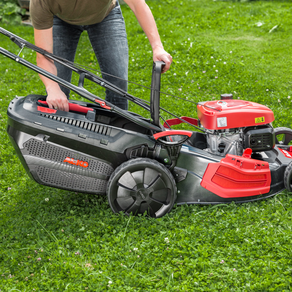AL-KO Comfort 51.0 SP-A 4-in-1 Self-Propelled Petrol Lawn Mower