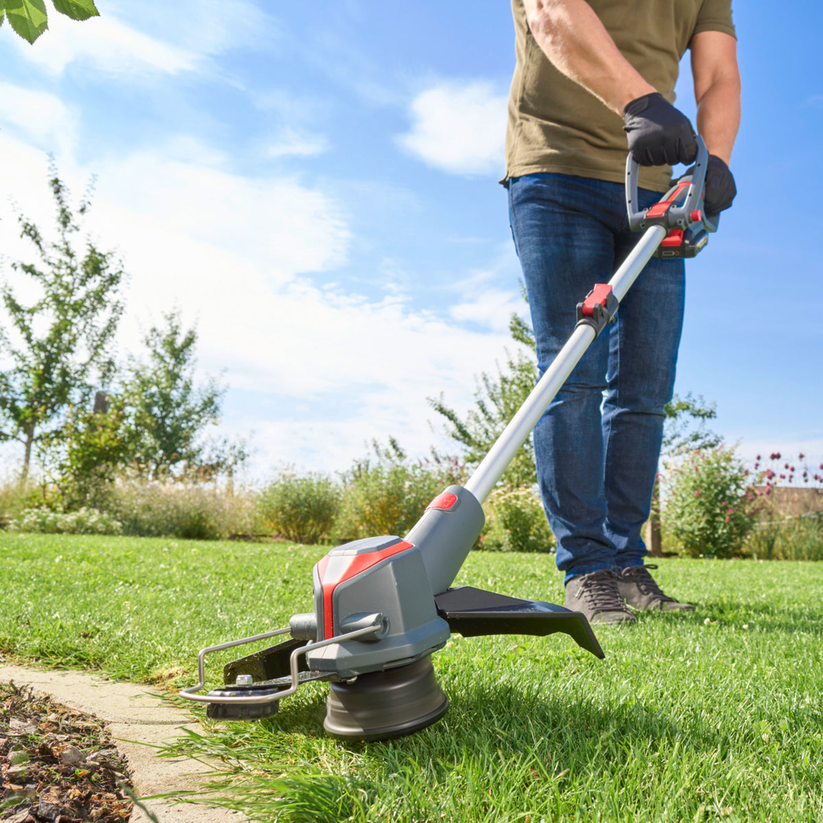 AL-KO Premium 18V/36V GTD 1833 Greenline Cordless Grass Trimmer / Lawn Edger (with 2.5Ah Battery & Charger)