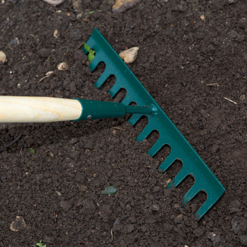 Wilkinson Sword Carbon Steel Garden Rake 1111206WR