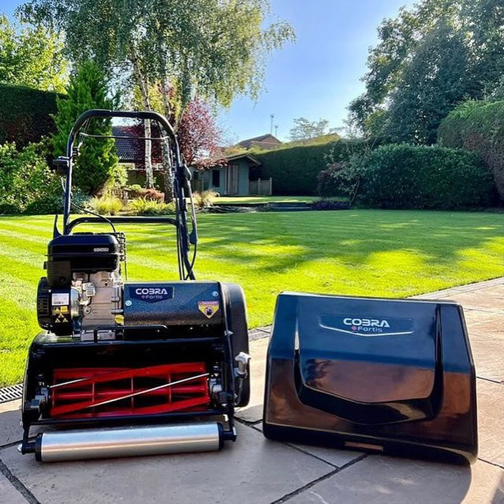 Cobra Fortis 17B 43cm/17" Self-Propelled Petrol Cylinder Lawn Mower