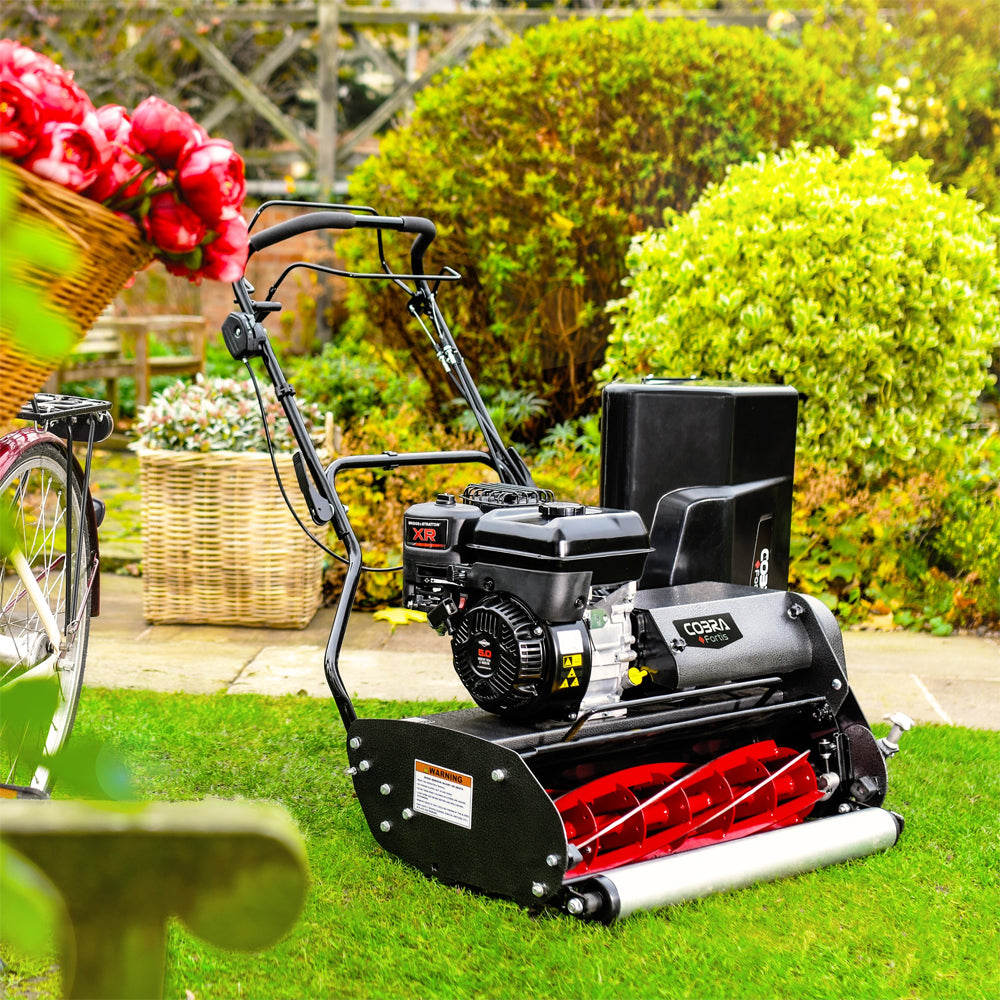 Cobra Fortis 25B 63cm/25" Self-Propelled Petrol Cylinder Lawn Mower