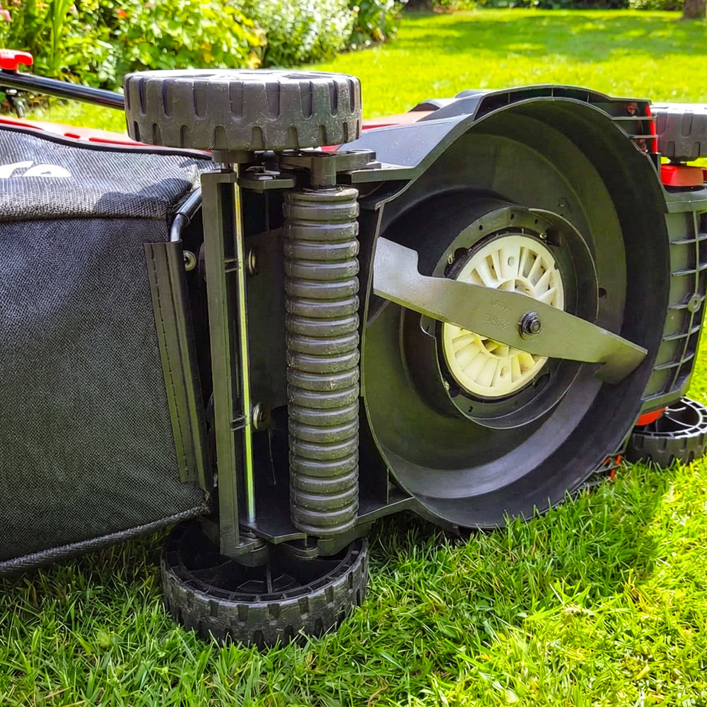 Cobra GTRM340 Electric Lawn Mower with Rear Roller