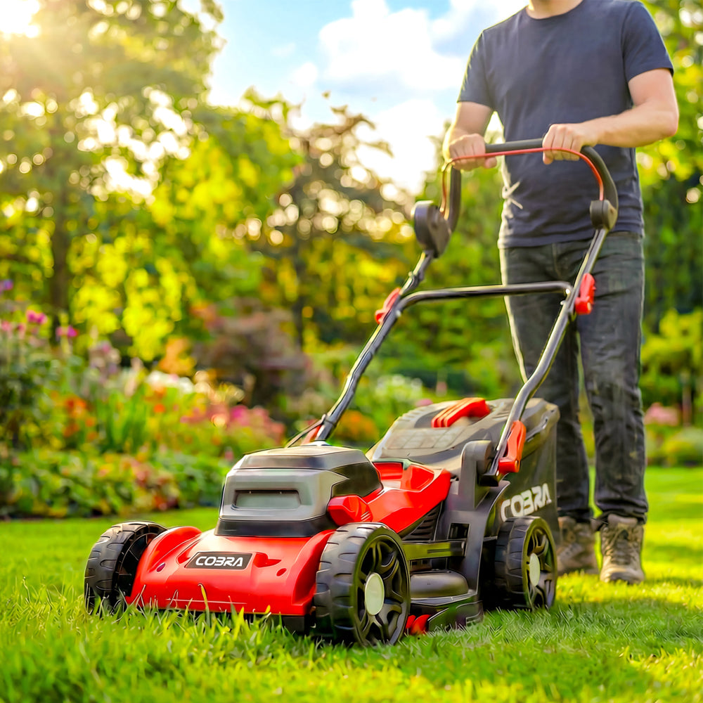 Cobra GTRM340 Electric Lawn Mower with Rear Roller