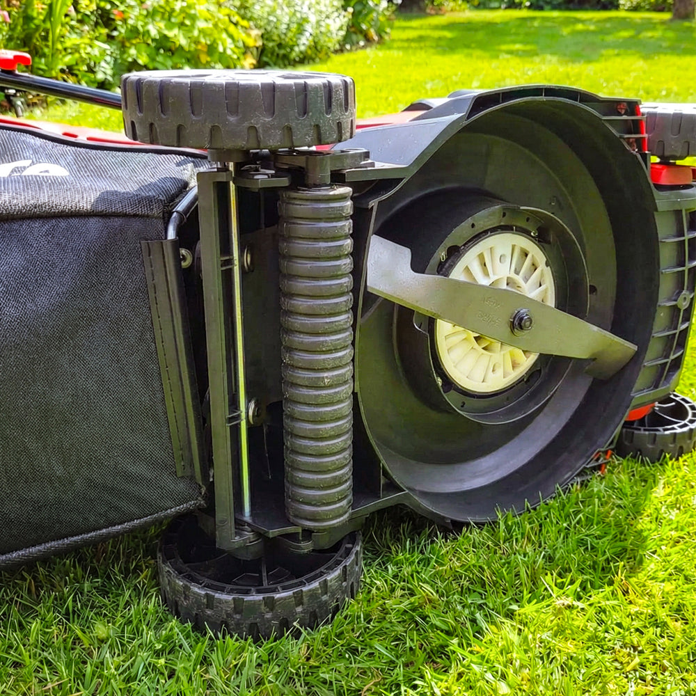 Cobra GTRM370 Electric Lawn Mower with Rear Roller