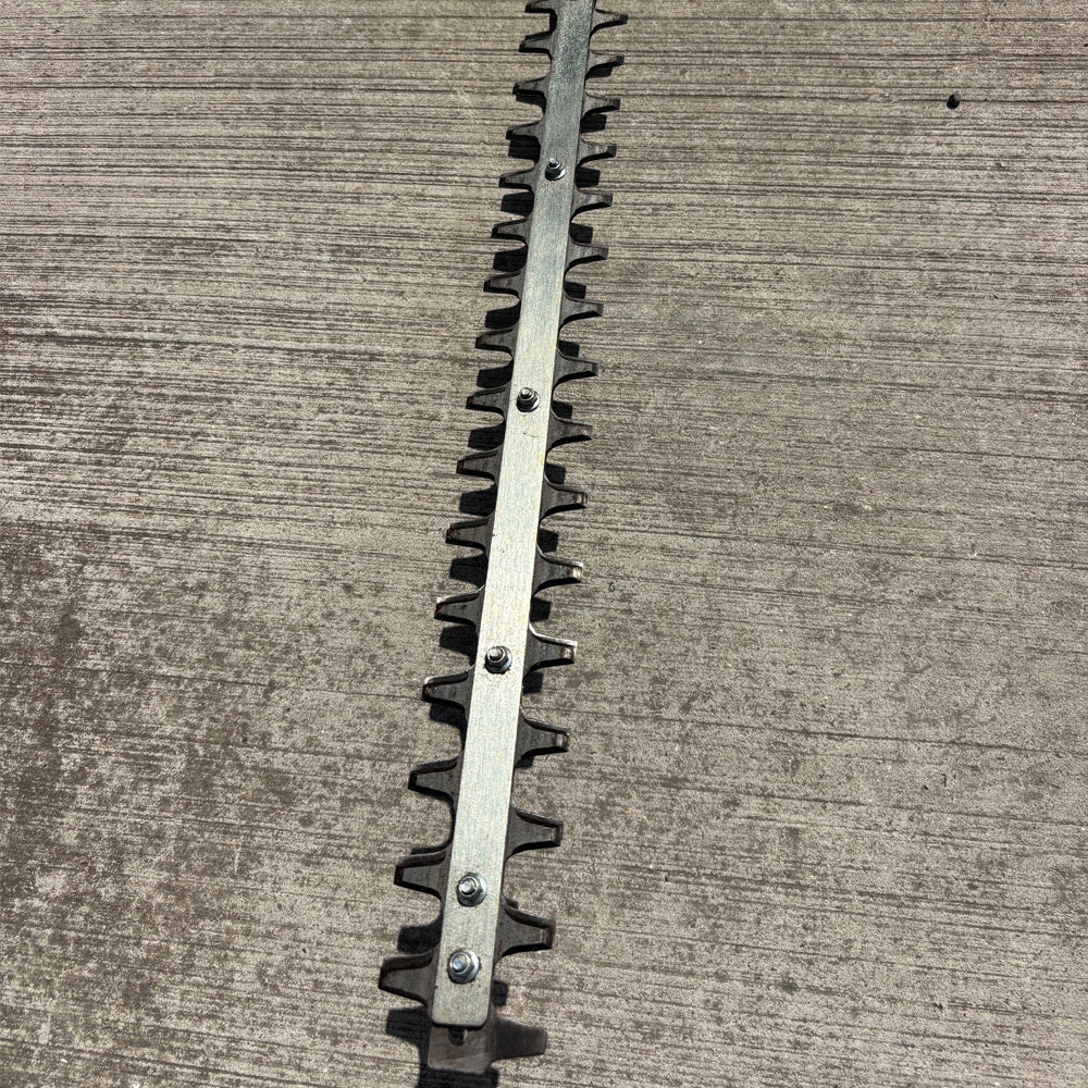 Cobra LRH26C Long Reach Petrol Hedge Trimmer *** USED RETURN ***