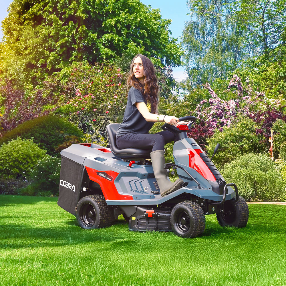 Cobra LTX66HRL 26" Hydrostatic Rear Collect Ride-On Lawn Mower