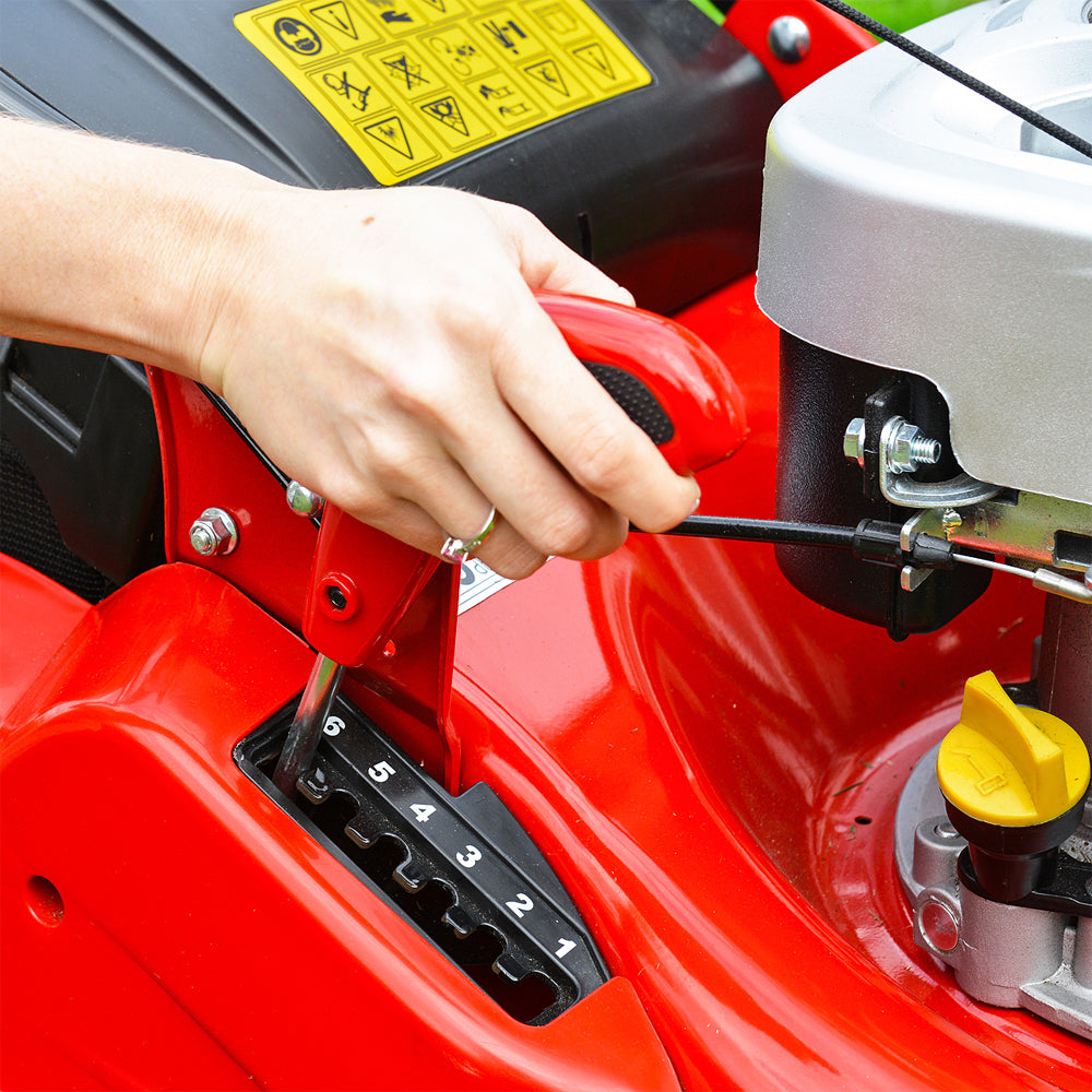 Cobra RM46SPCE Self-Propelled Rear Roller Petrol Lawn Mower (Electric Start)