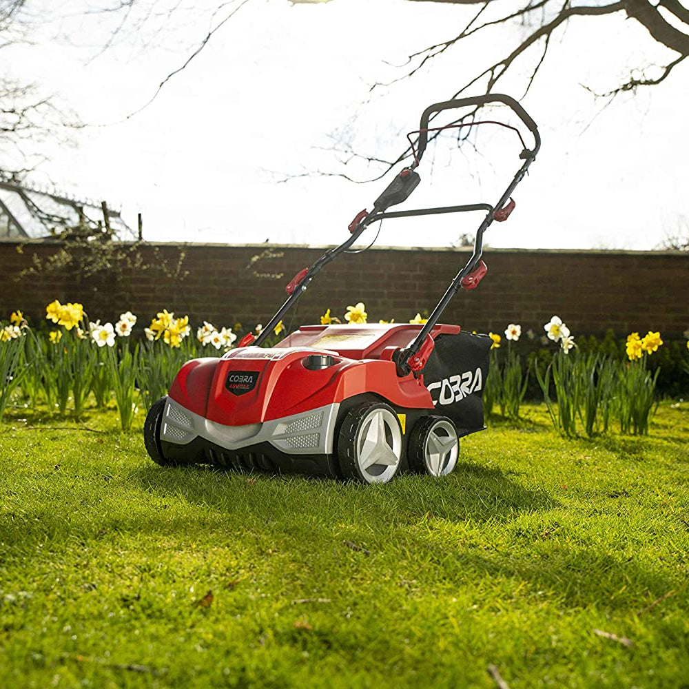 Cobra S3840V 38cm 40V Cordless Scarifier / Aerator (with 5Ah Battery & Charger)