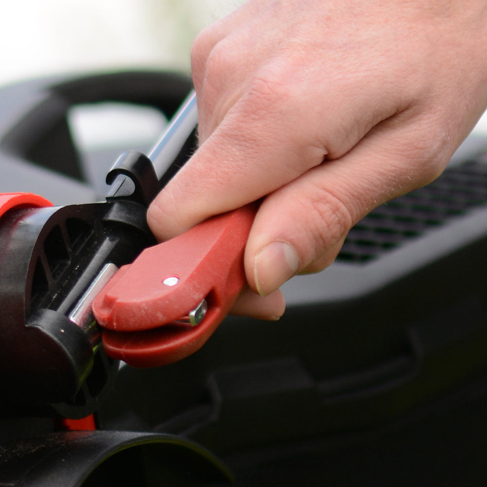 Cobra S3840V 38cm 40V Cordless Scarifier / Aerator (with 5Ah Battery & Charger)