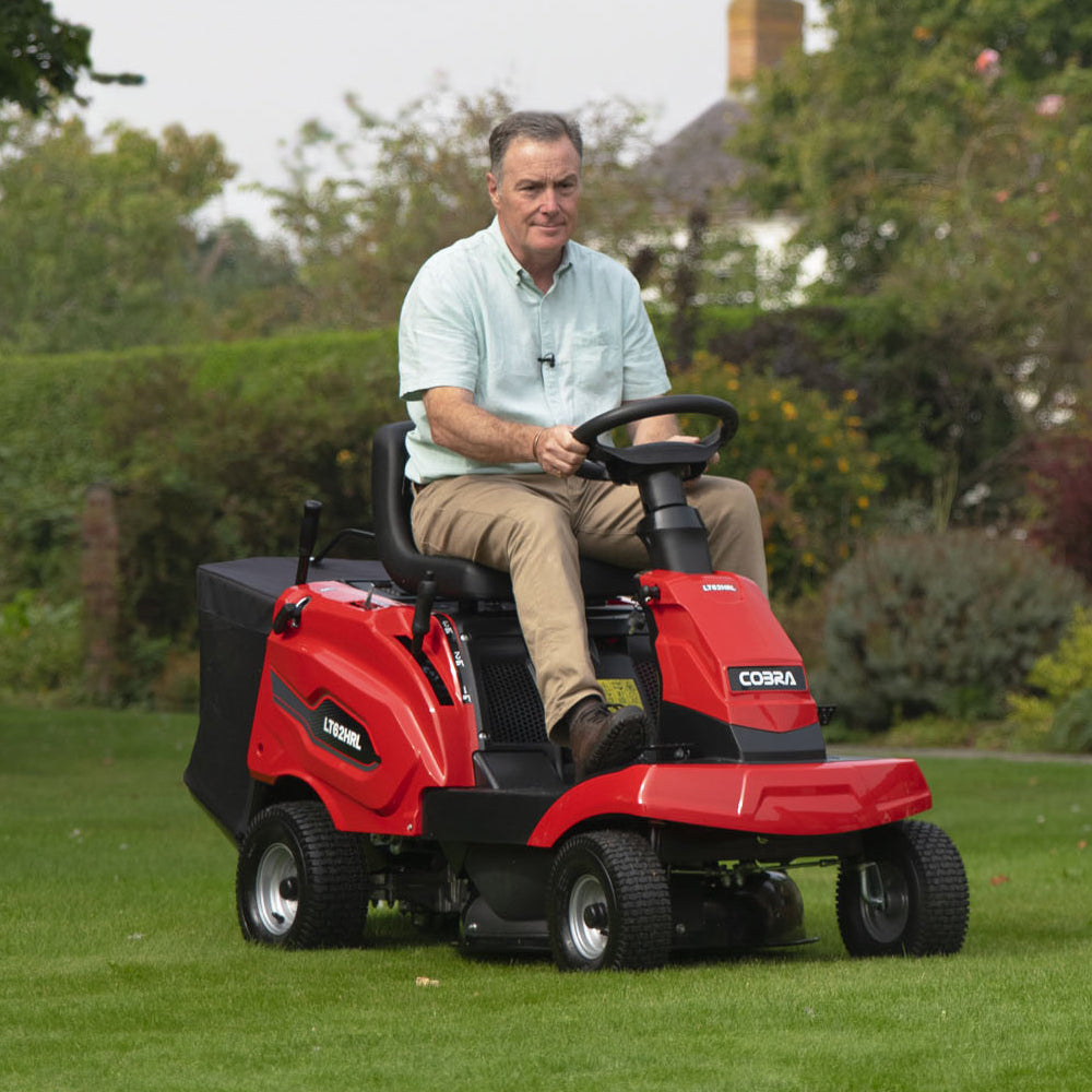 Cobra LT62HRL 24" Hydrostatic Rear Collect Ride-On Lawn Mower