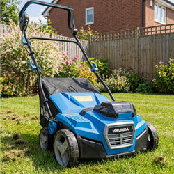 Cordless Lawn Scarifiers