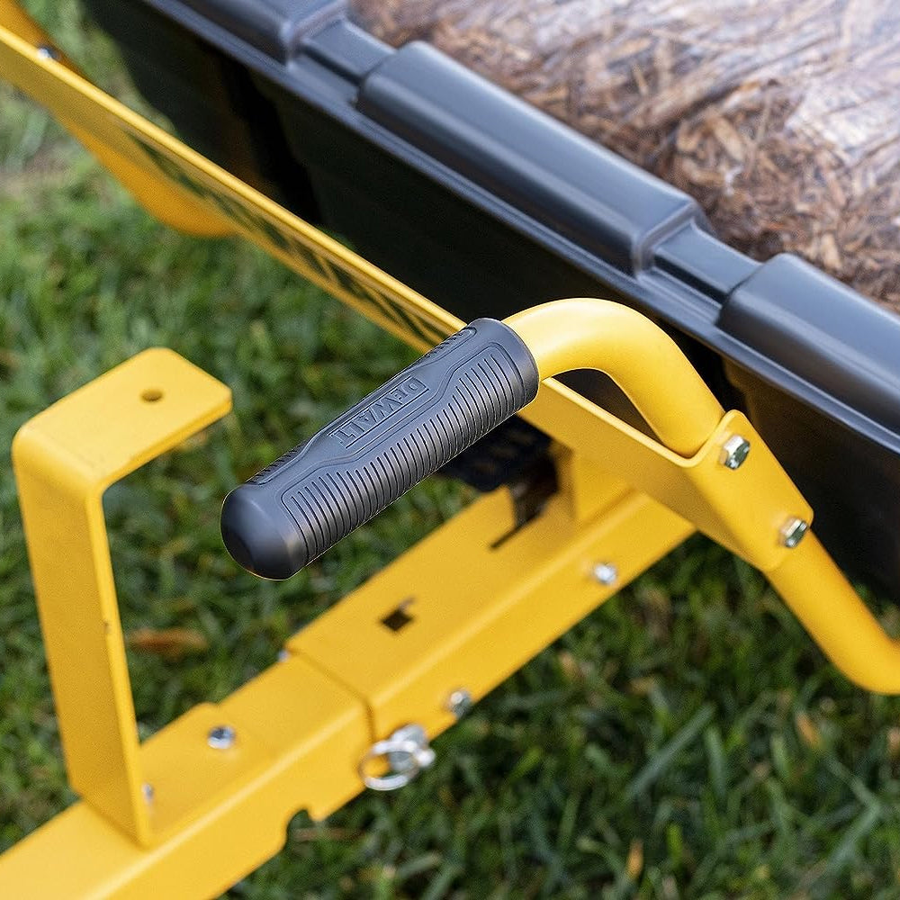 DeWalt DXTB0573 363kg/800lb Push/Tow Swivel/Dump Cart