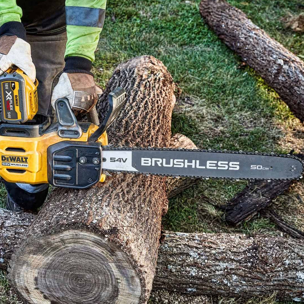 DeWalt DCMCS575N-XJ 54V XR FLEXVOLT 50cm Cordless Chainsaw  (Tool Only)
