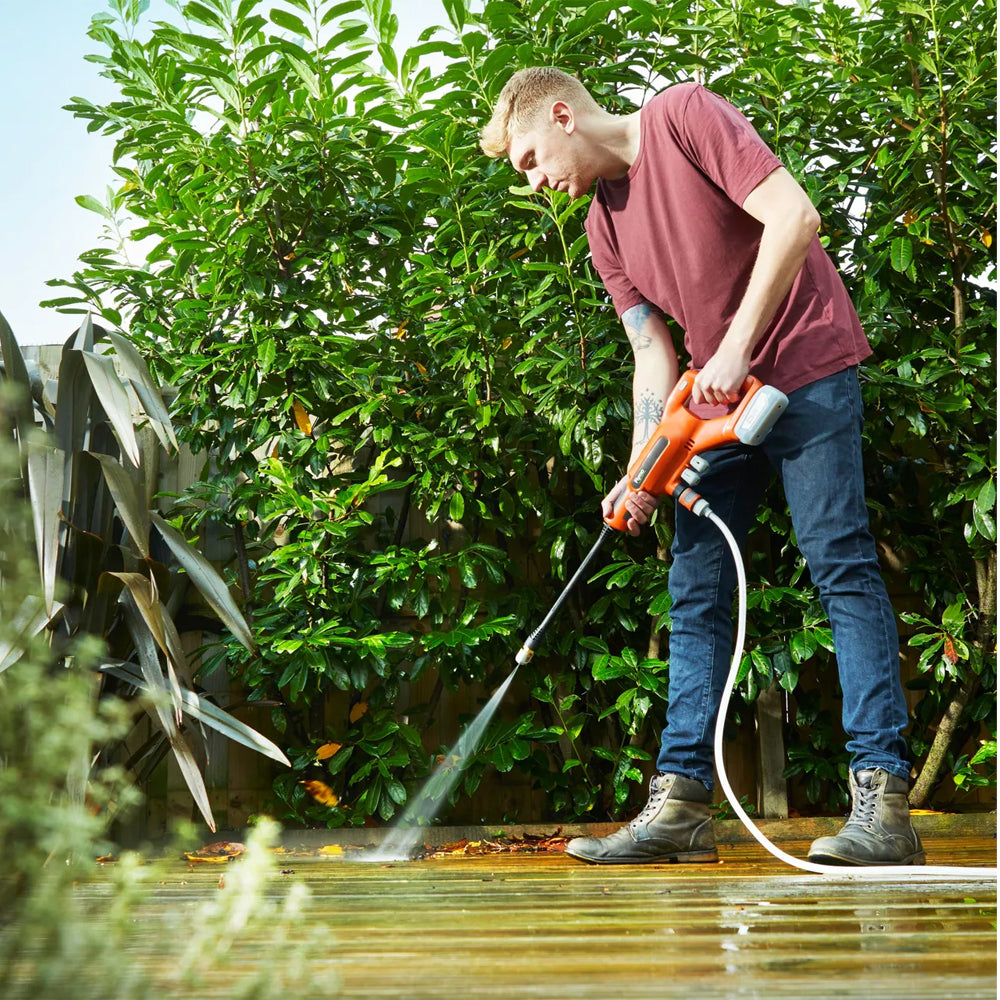 Flymo EasiClean Li 18V Cordless Pressure Washer (with 2.0Ah Battery & Charger)