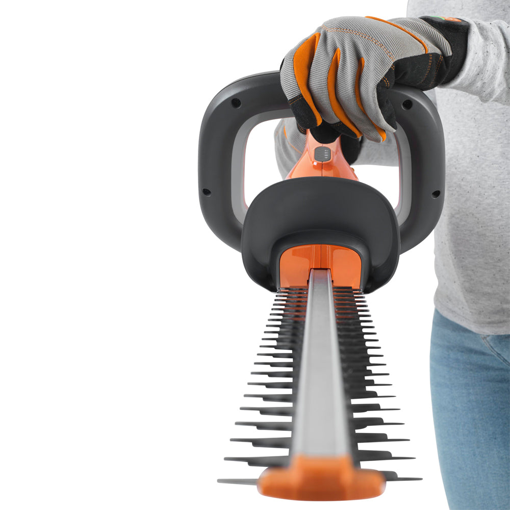 Flymo EasiCut 450 18V Cordless Hedge Trimmer (with 2.0Ah Battery & Charger)