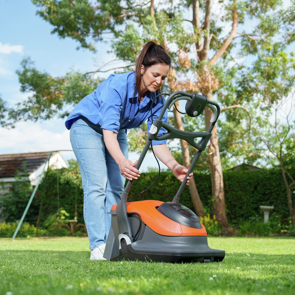 Flymo EasiHover 300 36V (18V+18V) Cordless Hover Mower (with 2 x 4Ah Batteries & Charger)
