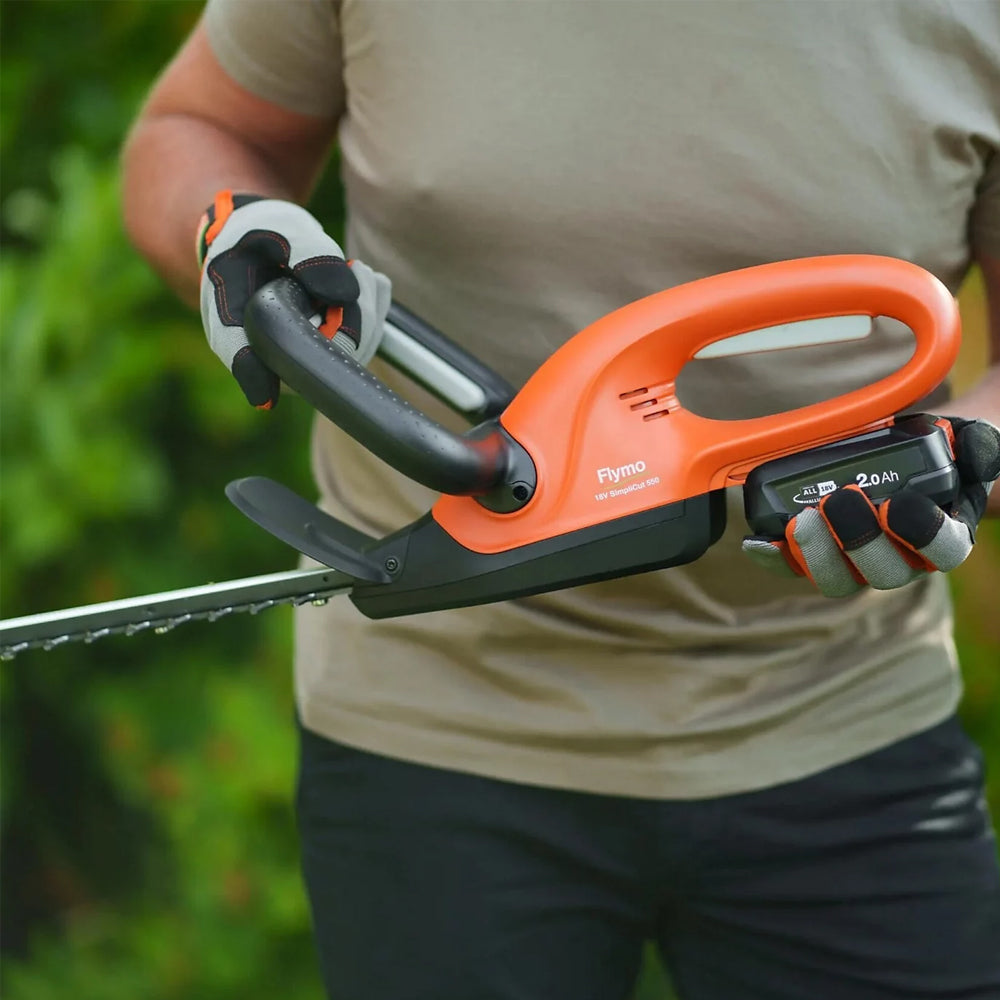 Flymo SimpliCut 550 18V Cordless Hedge Trimmer (with 2.0Ah Battery & Charger)