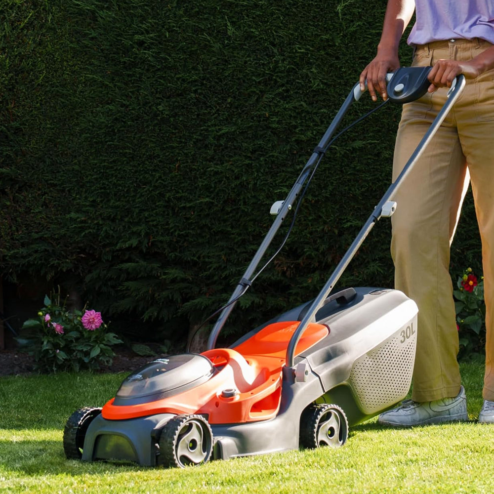 Flymo SimpliMow 320 Push 18V Cordless Lawn Mower (with 4Ah Battery & Charger)