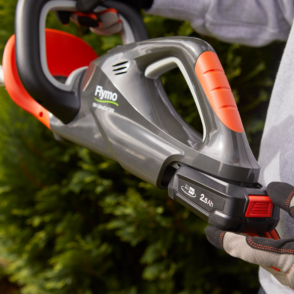 Flymo UltraCut 500 18V Cordless Hedge Trimmer (with 2.5Ah Battery & Charger)
