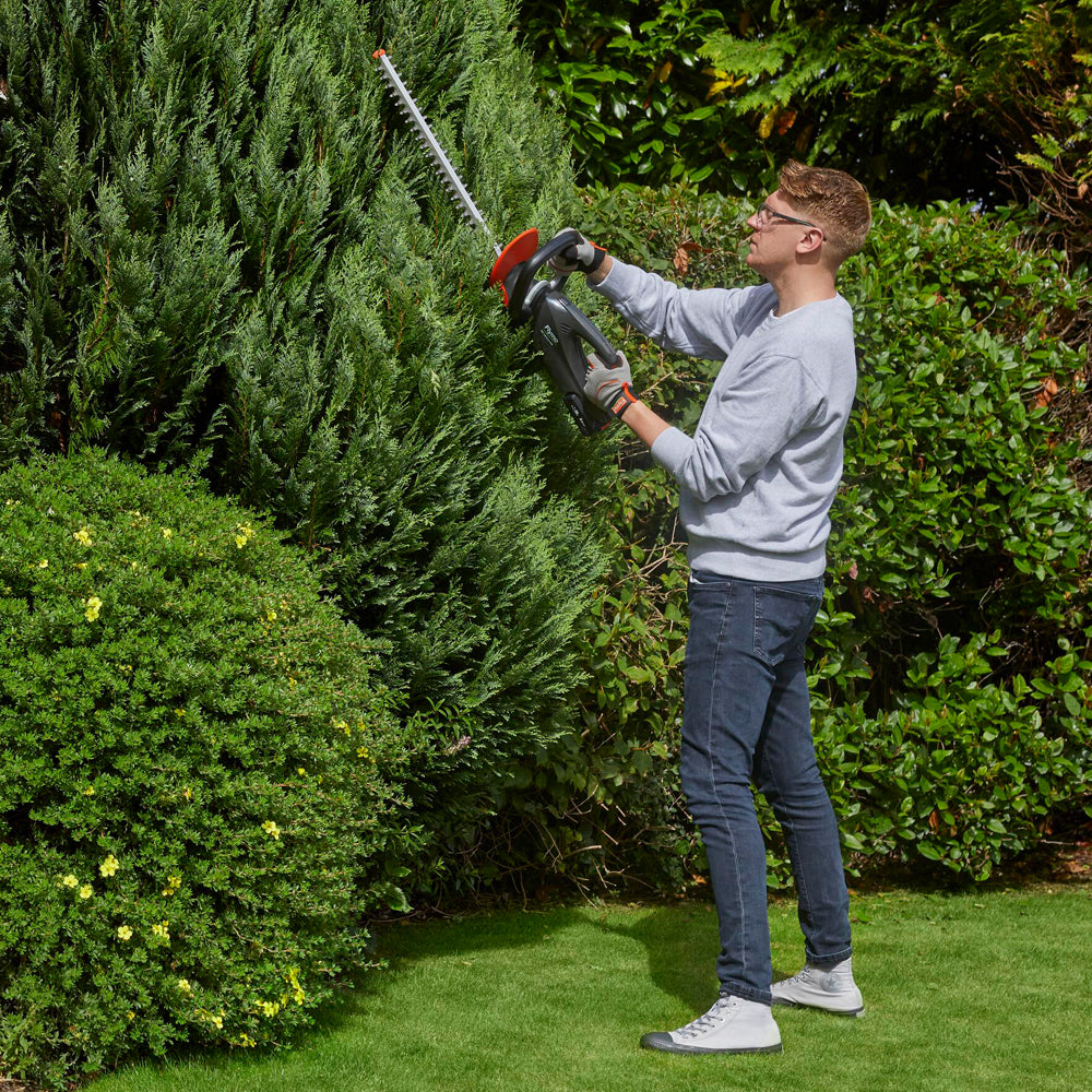 Flymo UltraCut 500 18V Cordless Hedge Trimmer (with 2.5Ah Battery & Charger)