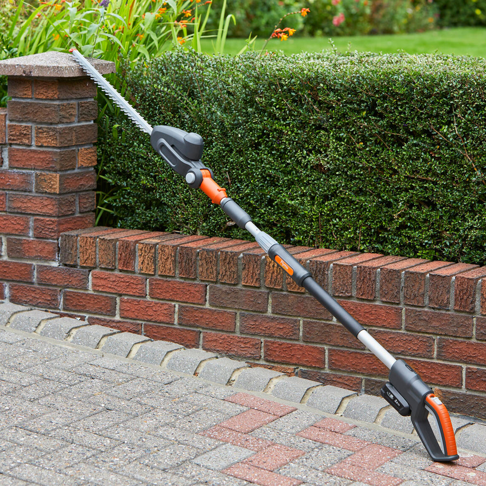 Flymo UltraReach 420 18V Cordless Pole Hedge Trimmer (with 2.5Ah Battery & Charger)