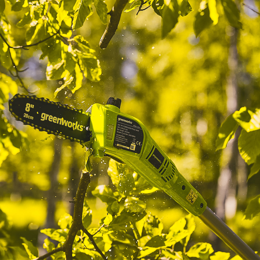 GreenWorks G24PS20 24V Cordless Pole Saw (Bare Tool)