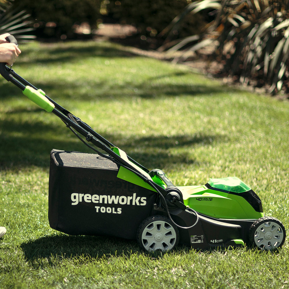 GreenWorks G40LM41K2X 2-in-1 G-MAX 40V Push Cordless Lawn Mower (with 2 x 2Ah Batteries and 2A Charger)