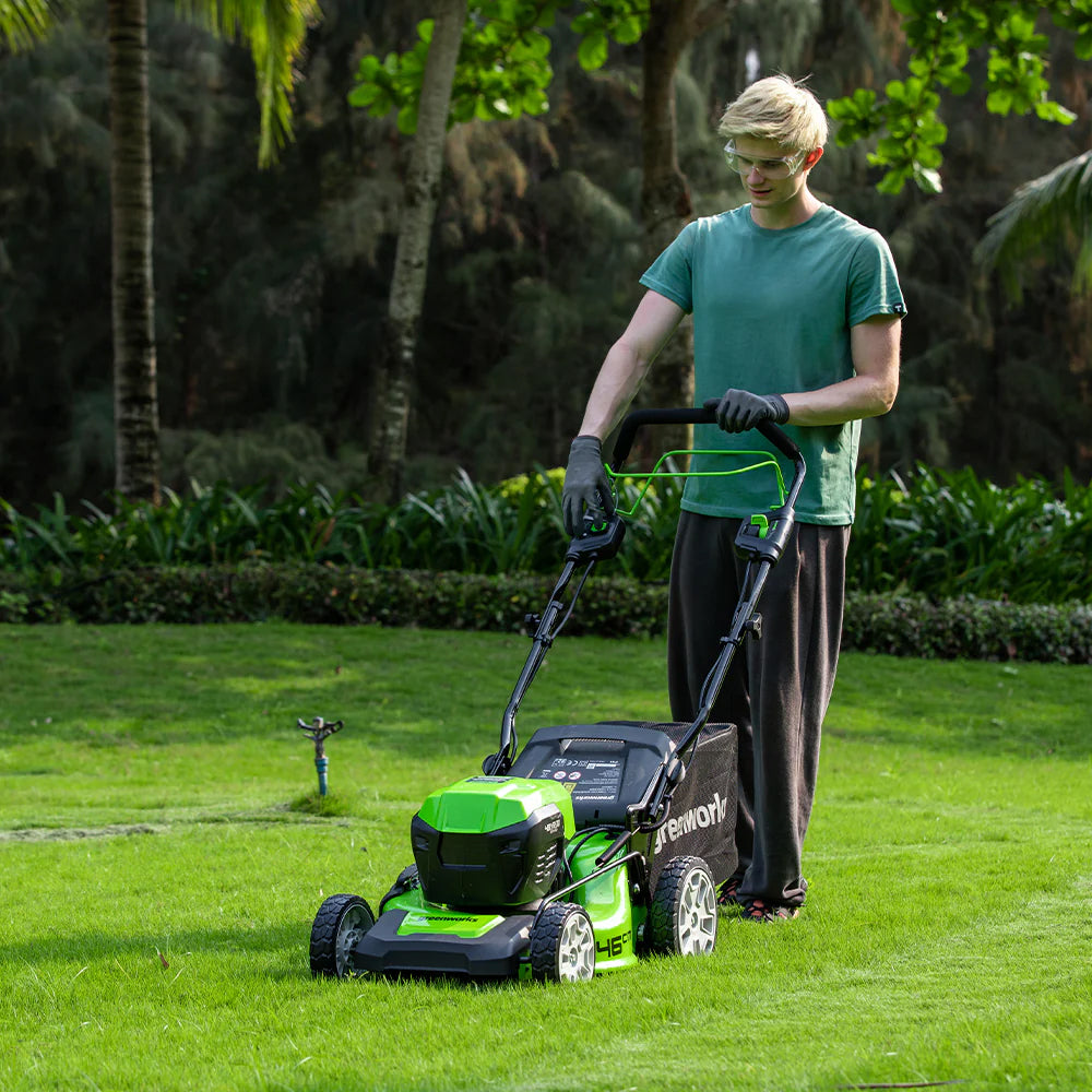 GreenWorks GD24X2LM46SPK4X 4-in-1 46cm 48V Self-Propelled Cordless Lawn Mower (with 2 x 4Ah Batteries & Twin 4A Charger)