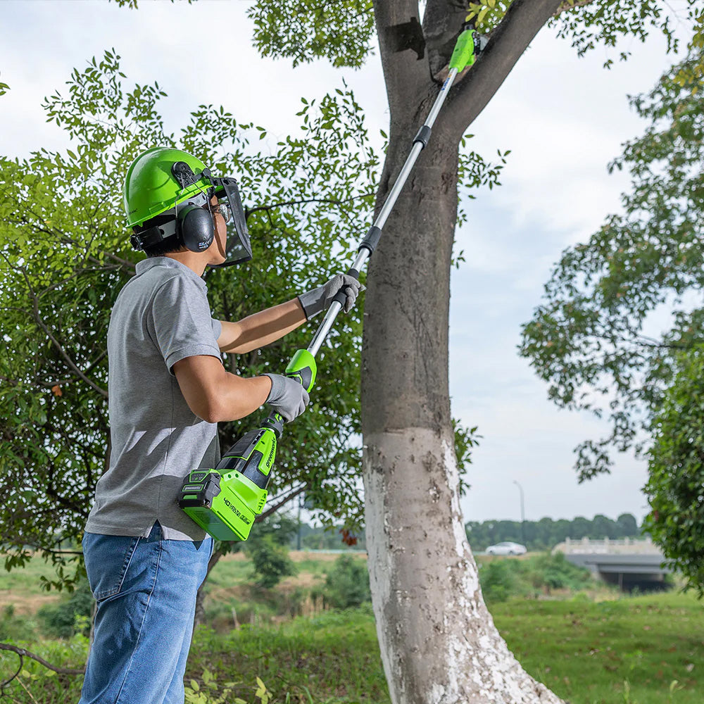 GreenWorks GD40PSHK2X 40V Cordless 2-in-1 Hedge Trimmer & Pole Pruner (with 2 x 2Ah Batteries & 2A Charger)
