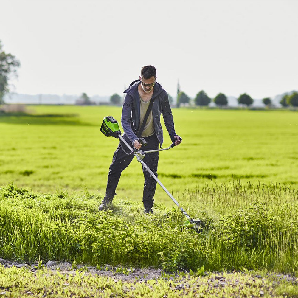 GreenWorks Pro GD60BCBK4 60V Cordless Brush Cutter (with 4Ah Battery & 2A Charger)
