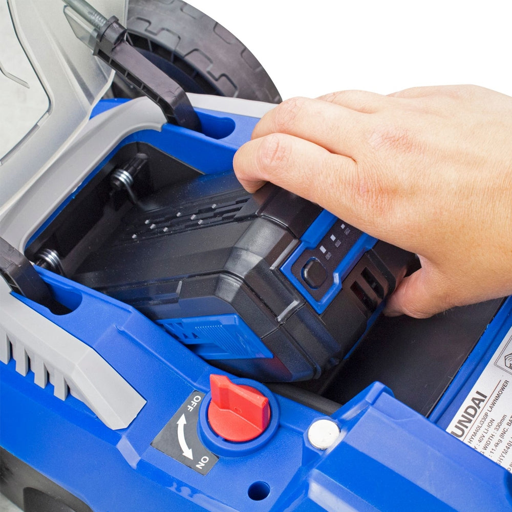 Hyundai HYM40Li330P 40V Push Cordless Lawn Mower with Rear Roller (with 2.5Ah Battery & Charger)