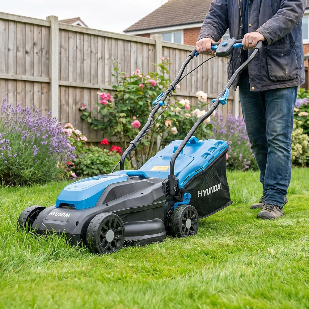 Hyundai HY20CLM33 3-in-1 20V MAX Push Cordless Lawn Mower (with 4Ah Battery & 2A Charger)