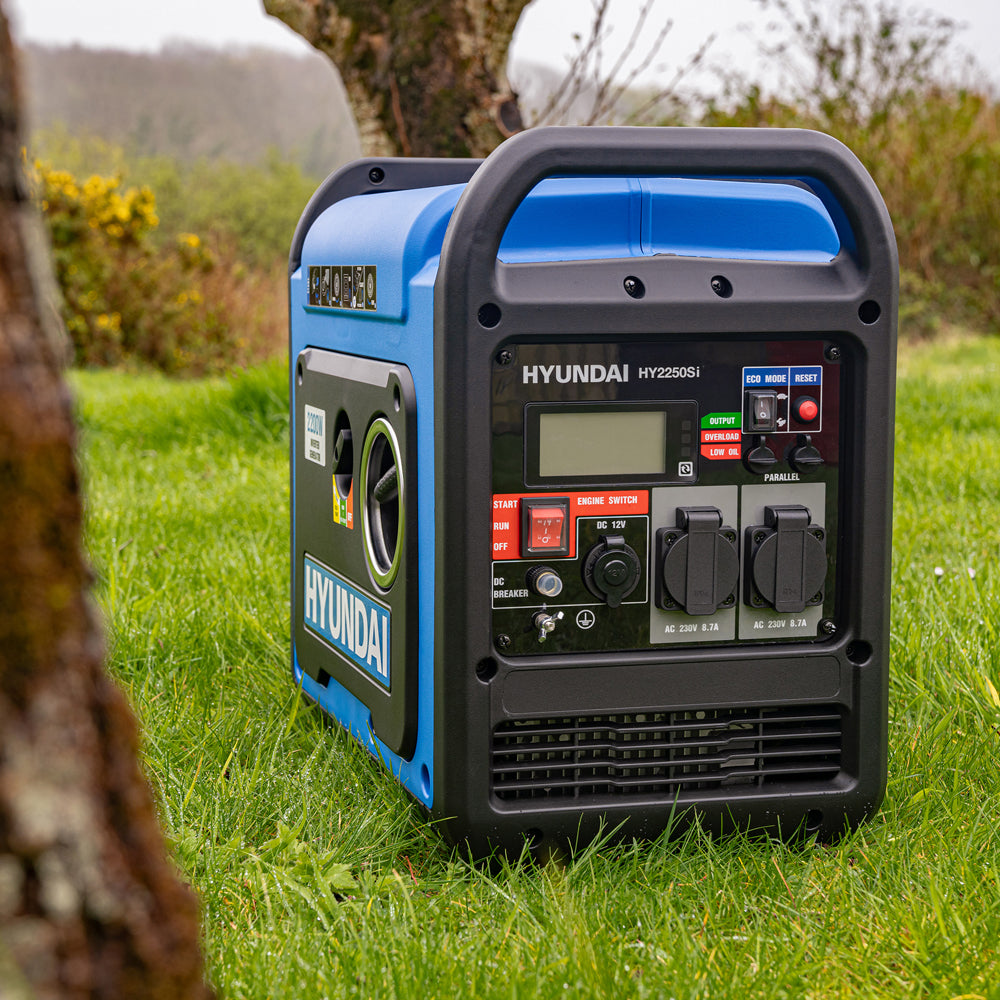 Hyundai HY2250Si 2200W Petrol Inverter Generator