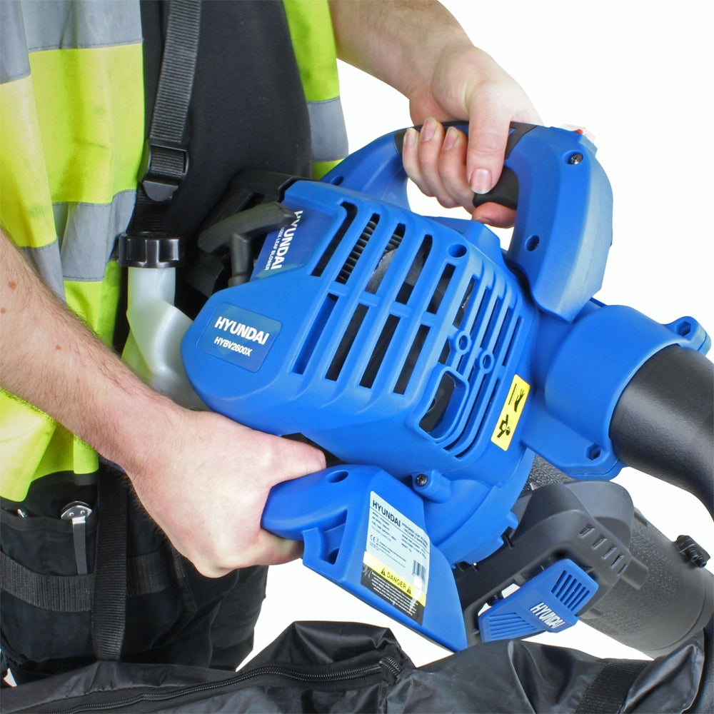 Hyundai HYBV2600X 3-in-1 Petrol Garden Blower / Vacuum / Shredder