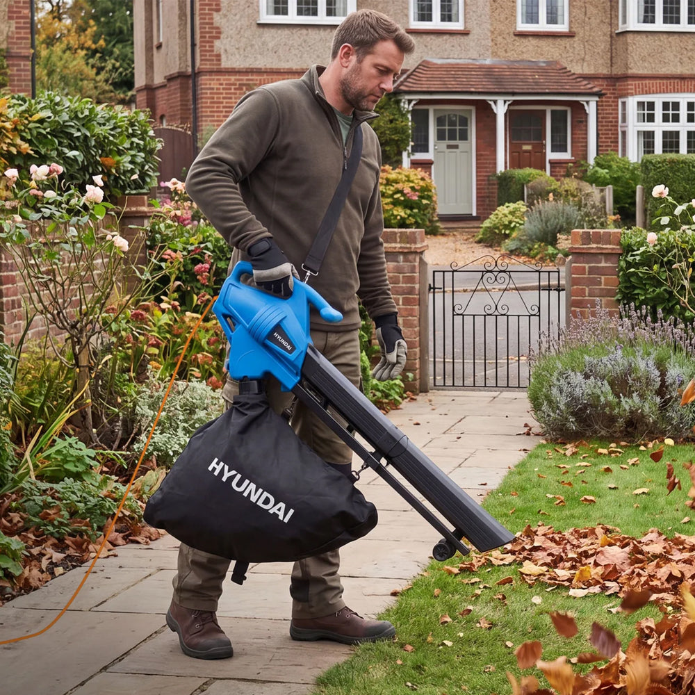 Hyundai HYBV3000E3 3-in-1 Electric Garden Blower / Vacuum / Mulcher