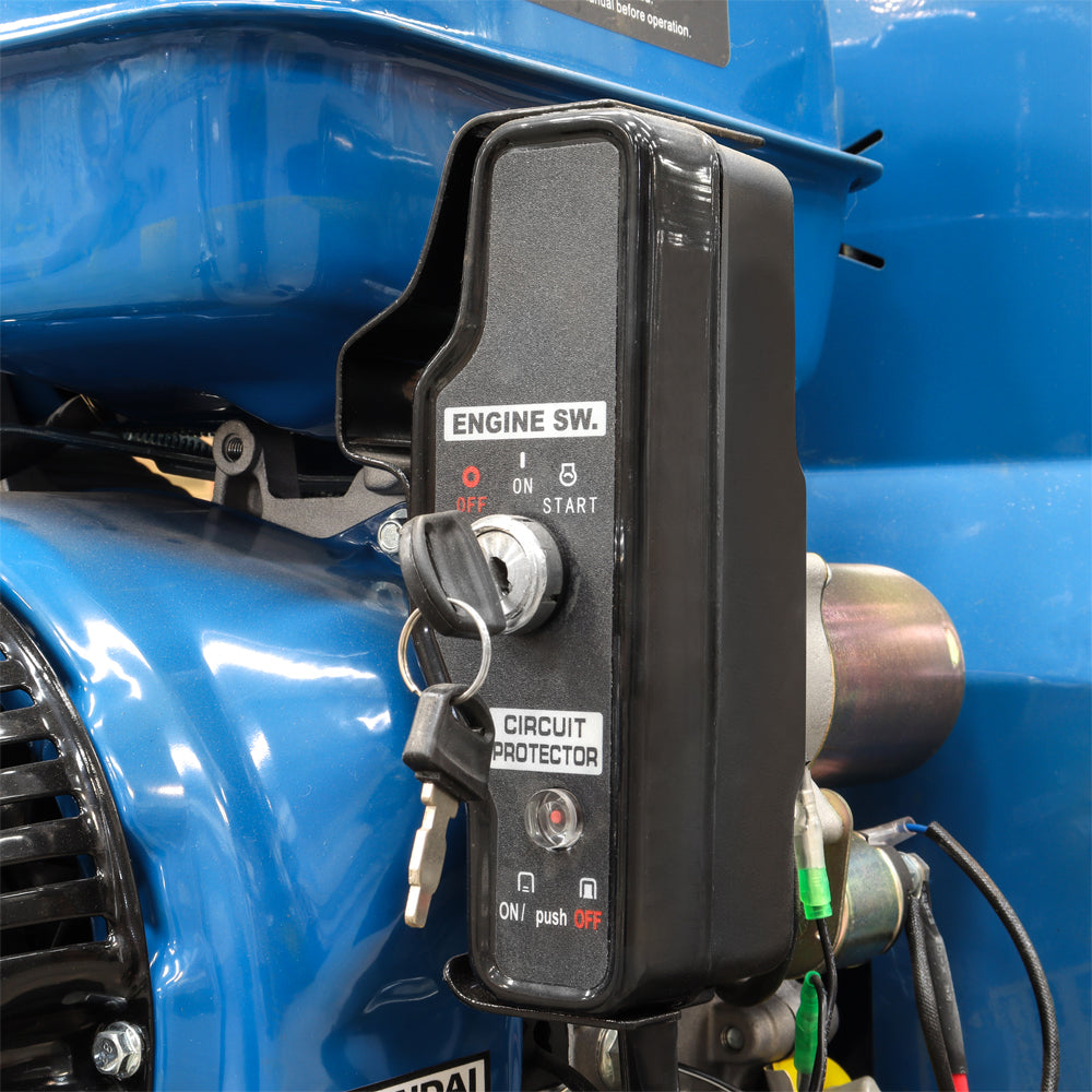 Hyundai HYCH15100TE 11cm Towable Petrol Wood Chipper (Electric Start)