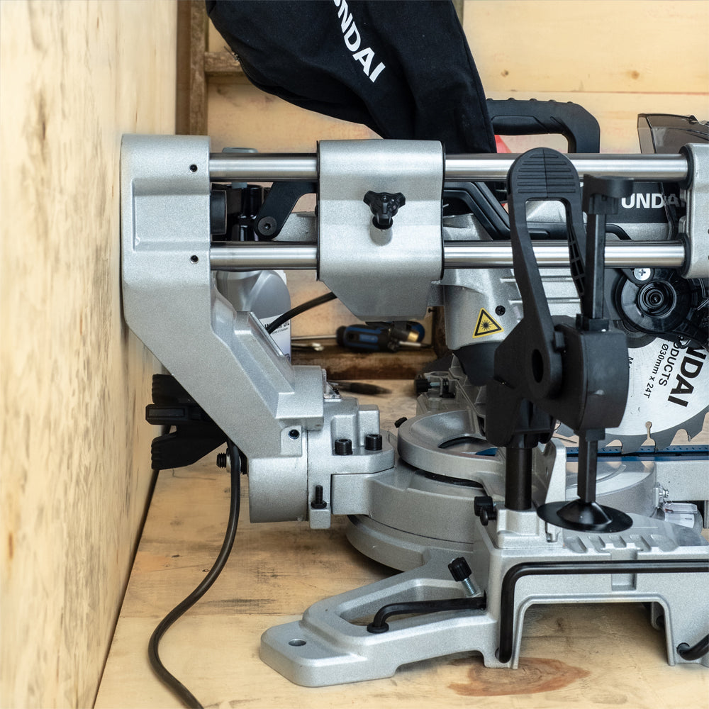 Hyundai HYMS1500E 1500W Mitre Saw