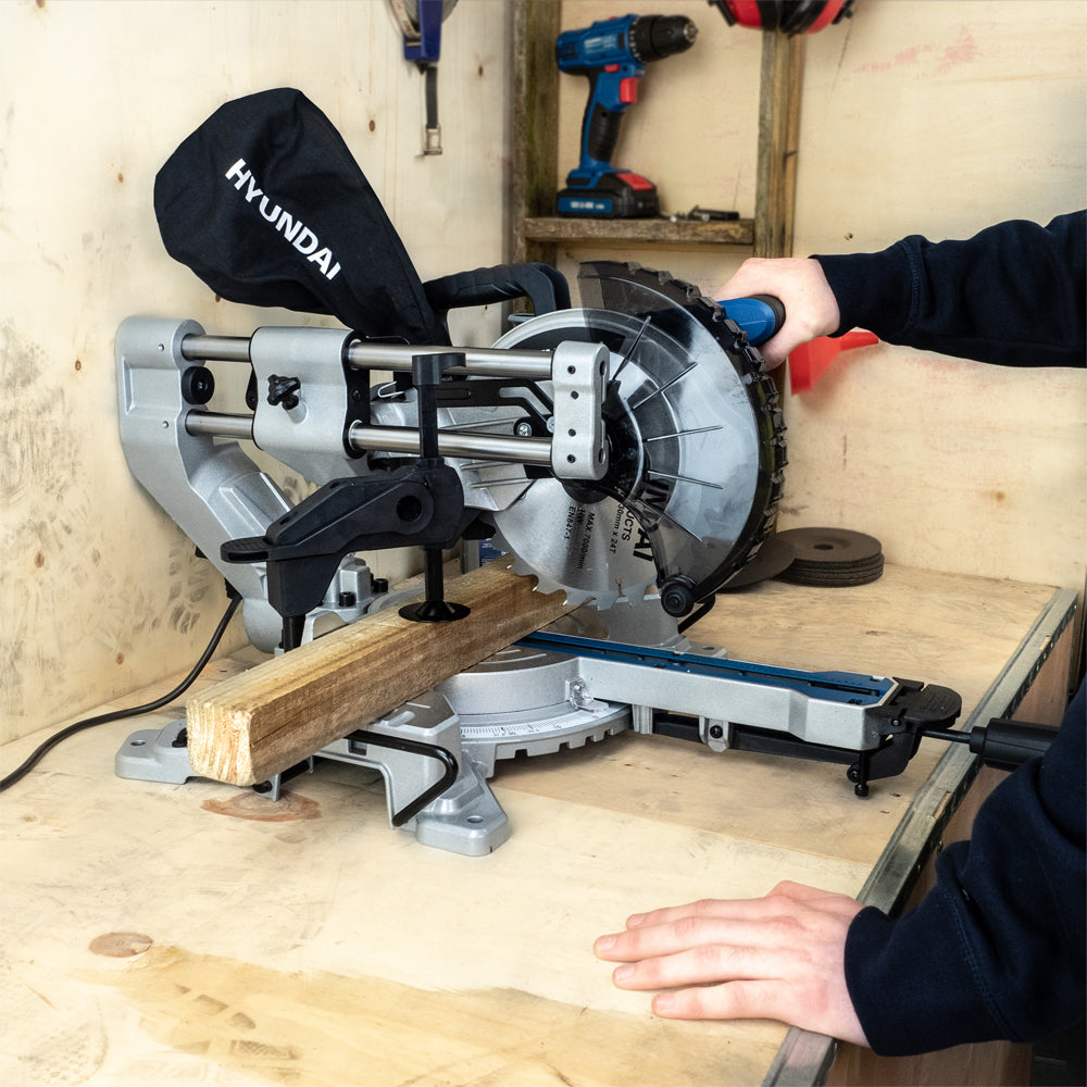 Hyundai HYMS1500E 1500W Mitre Saw