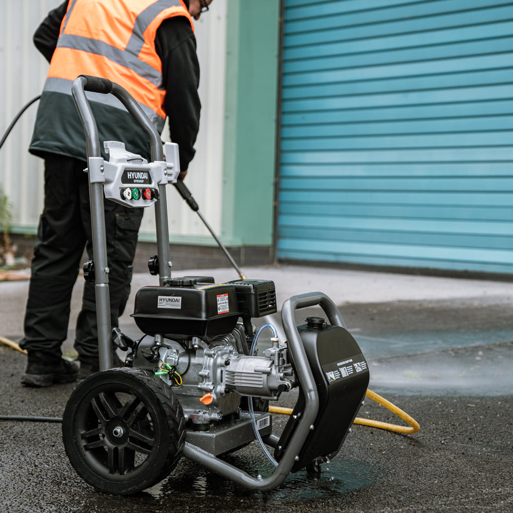 Hyundai HYW3400P 3400psi 9L/min 209cc Petrol Pressure Washer