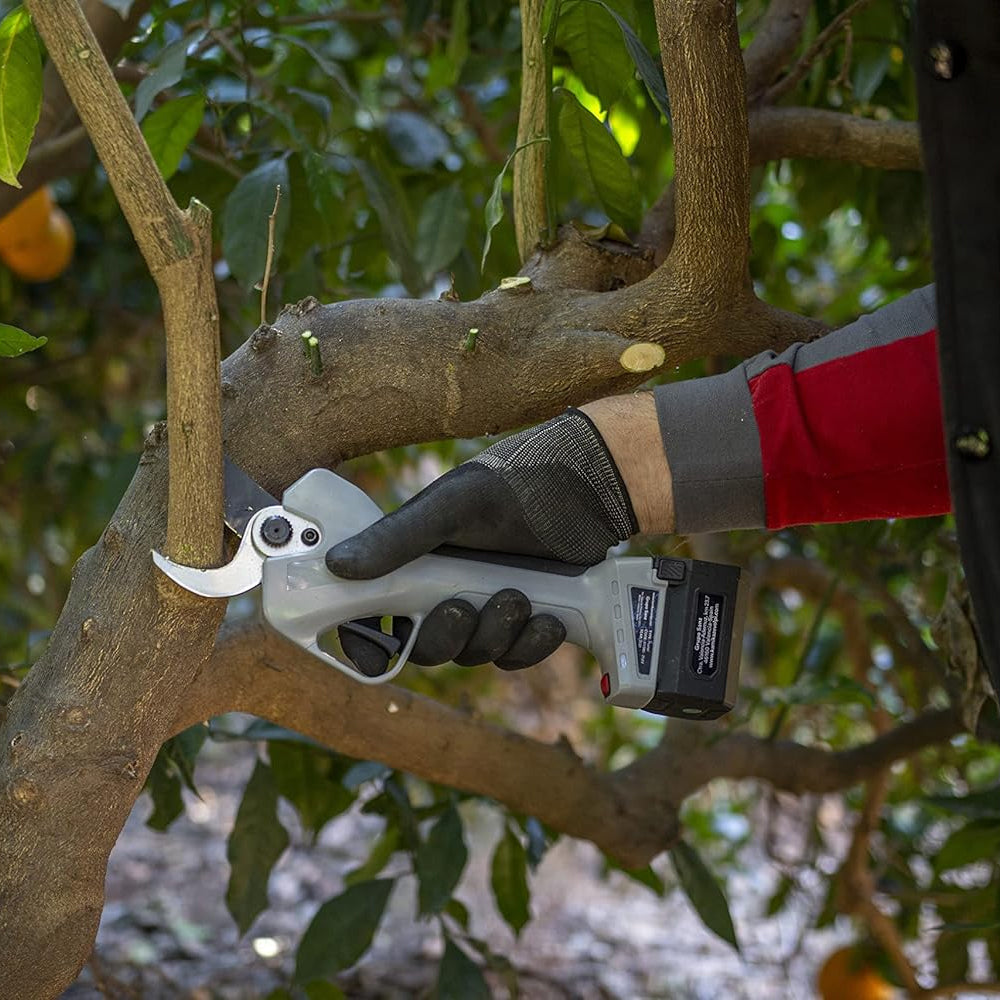 Kamikaze KV 390 21.6V Cordless Pruning Shear (with 2 x 2.5Ah Batteries & Charger)