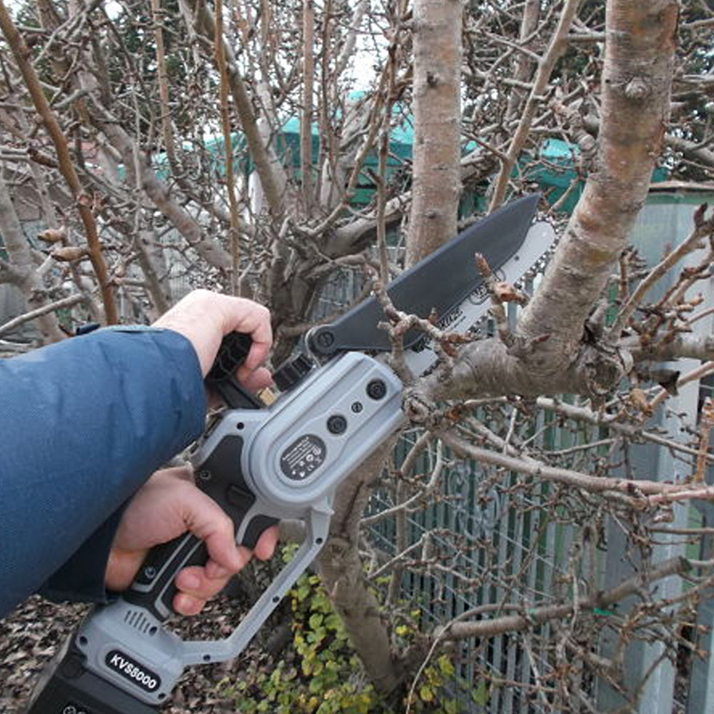 Kamikaze KVS 8000 21.6V Cordless Mini Chainsaw (with 2 x 4Ah Batteries & Charger)