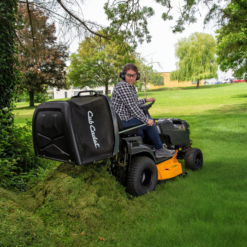 Cub Cadet LT2 R92 Force Series 92cm Hydrostatic Rear Collect Lawn Tractor